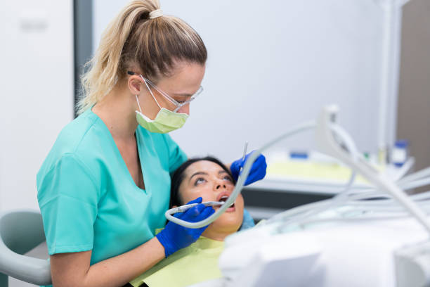 Best Emergency Treatment for Toothache in Uhland, TX